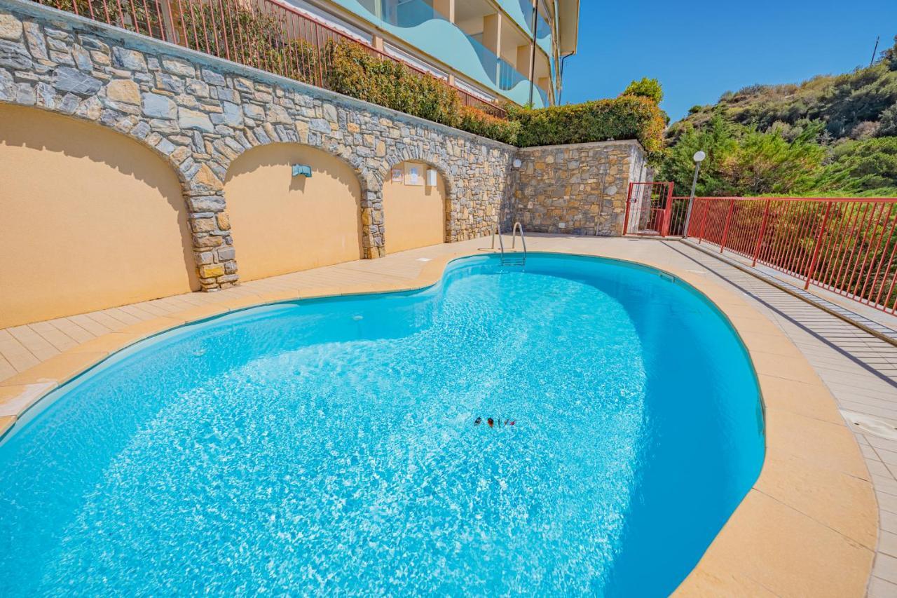 Appartamento Incantevole Con Piscina فاليكروسيا المظهر الخارجي الصورة